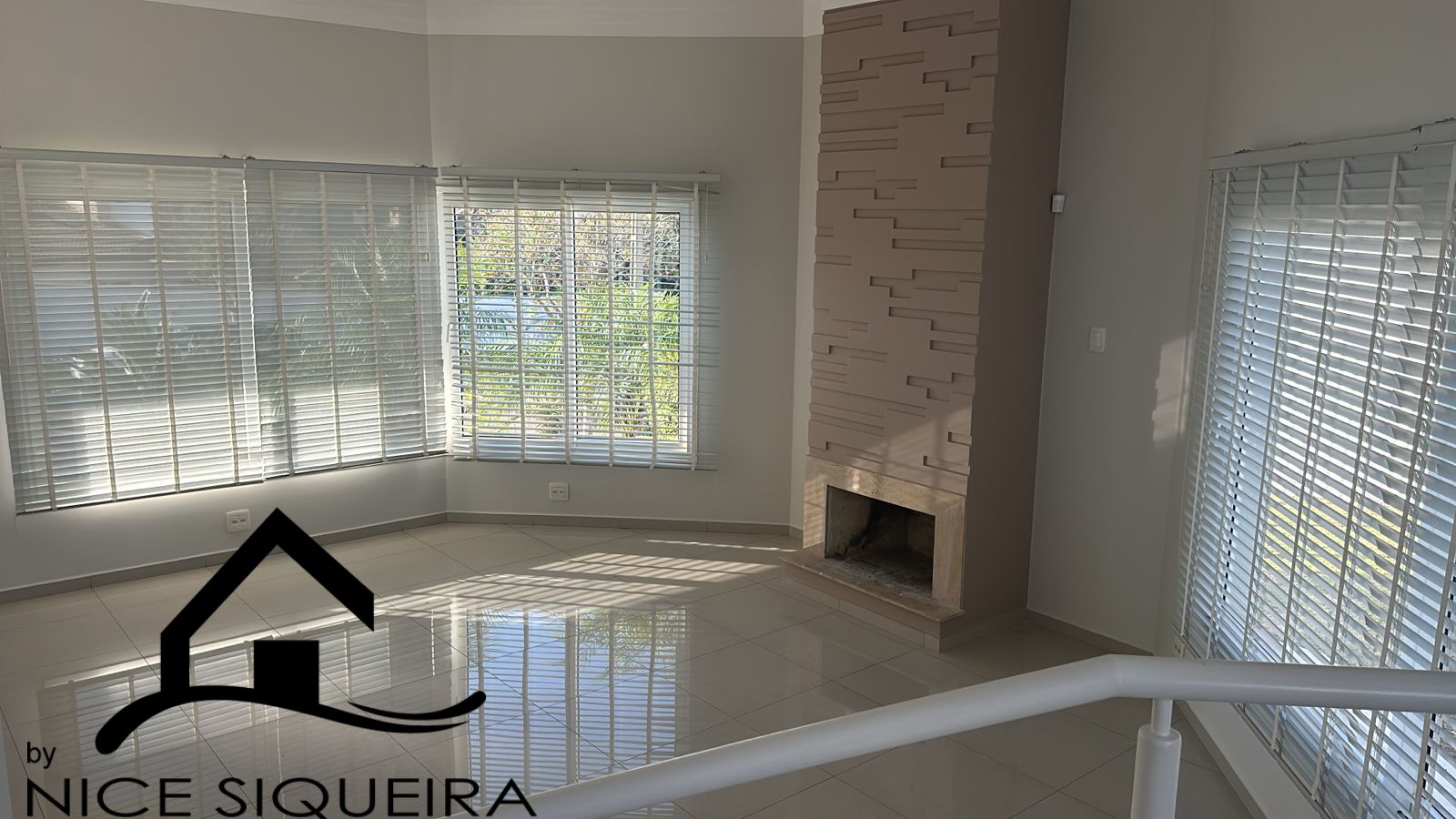 0efafa53-f041-42bf-b858-955706c53599