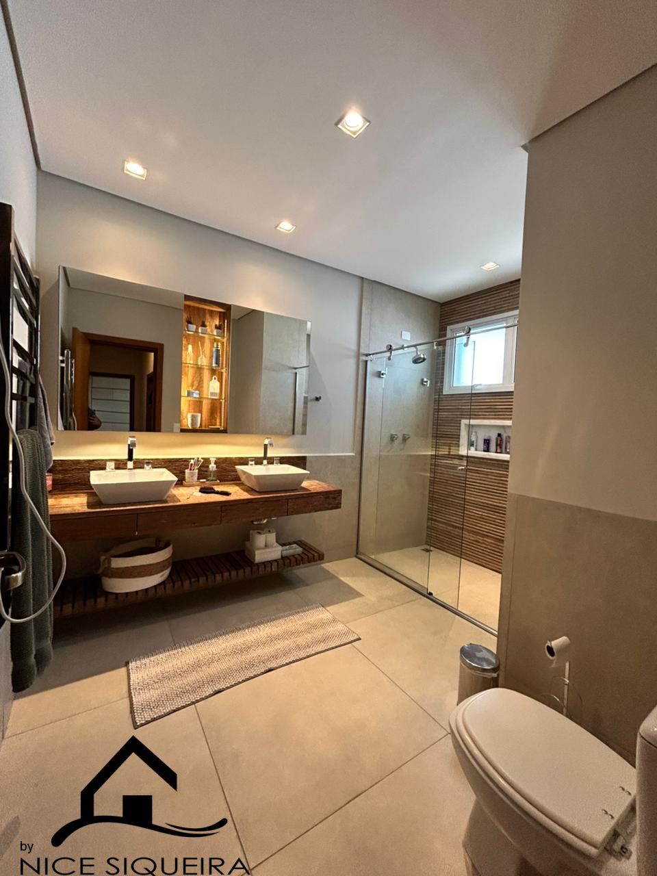 5449004d-df91-4988-9d20-46ef56279860