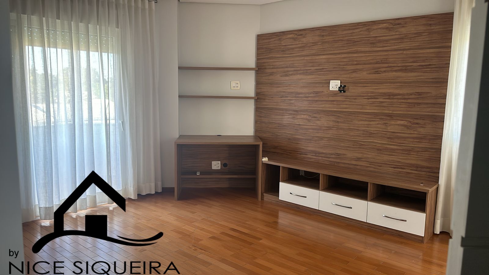 301c200b-213b-4fed-8f28-7c5c64b864a6