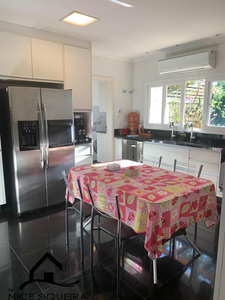 beb9801f-9b04-4b56-a944-646e84c77273