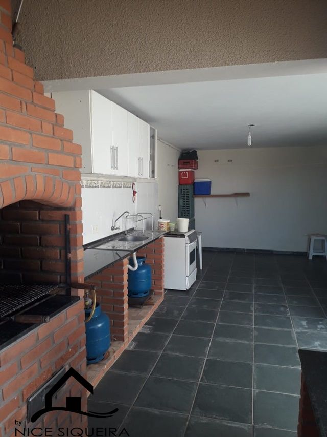 e4d04e43-99dc-473e-bc6d-4ebae270f62b