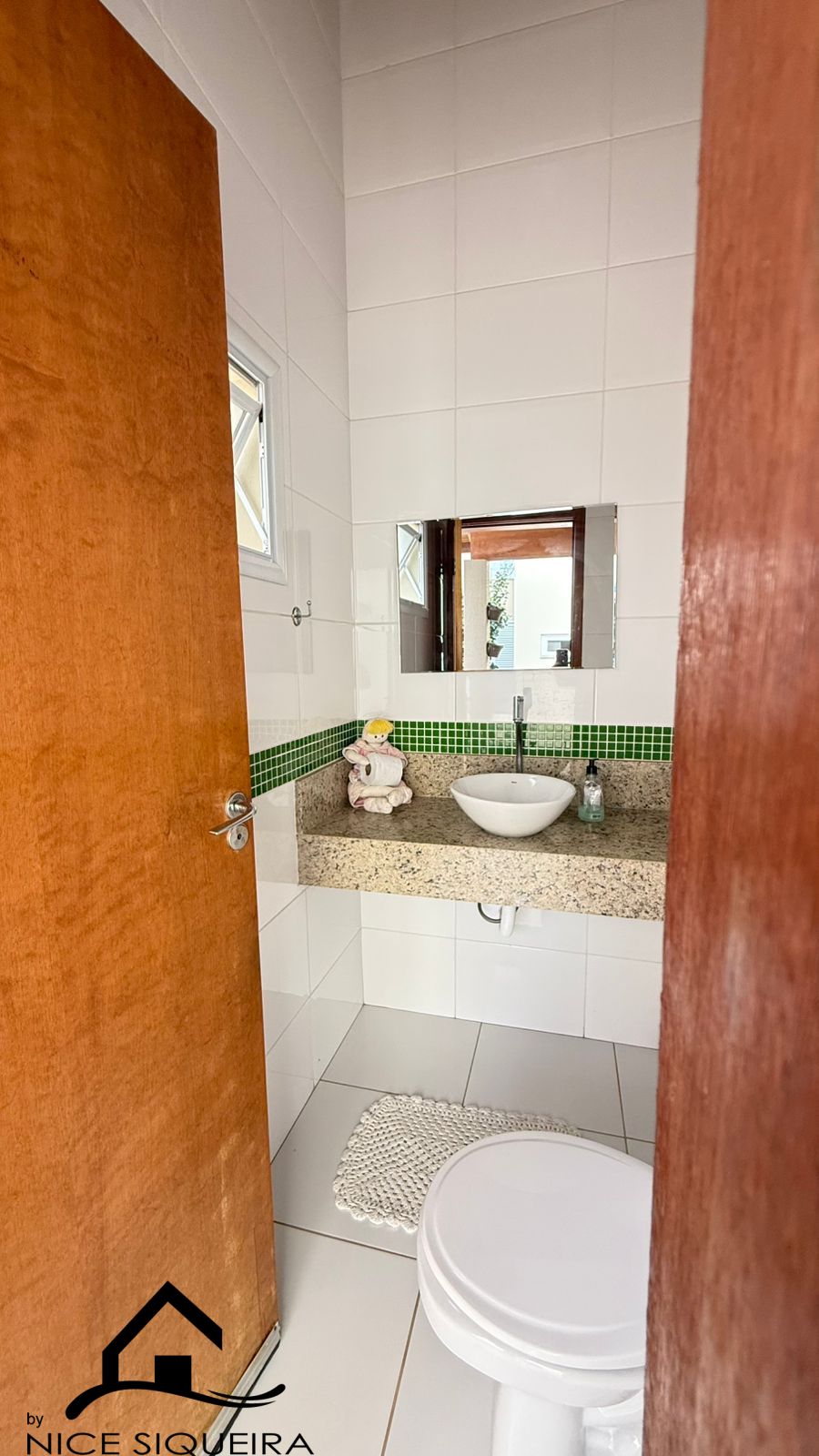 99d80a77-4a46-4426-bb47-4a3c5e1a6cad