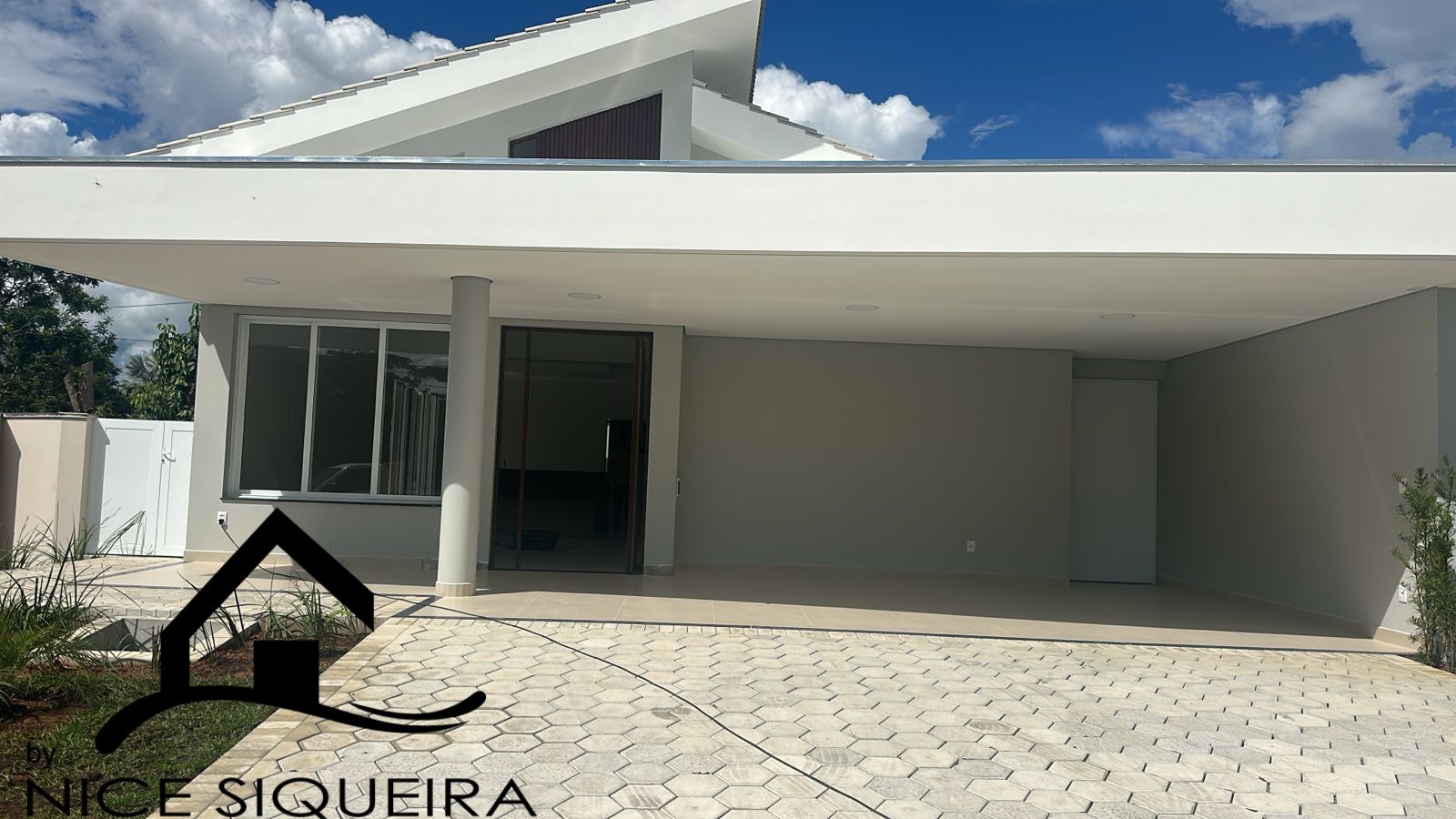 9d57ddec-28ea-4076-baed-4db1ee389913