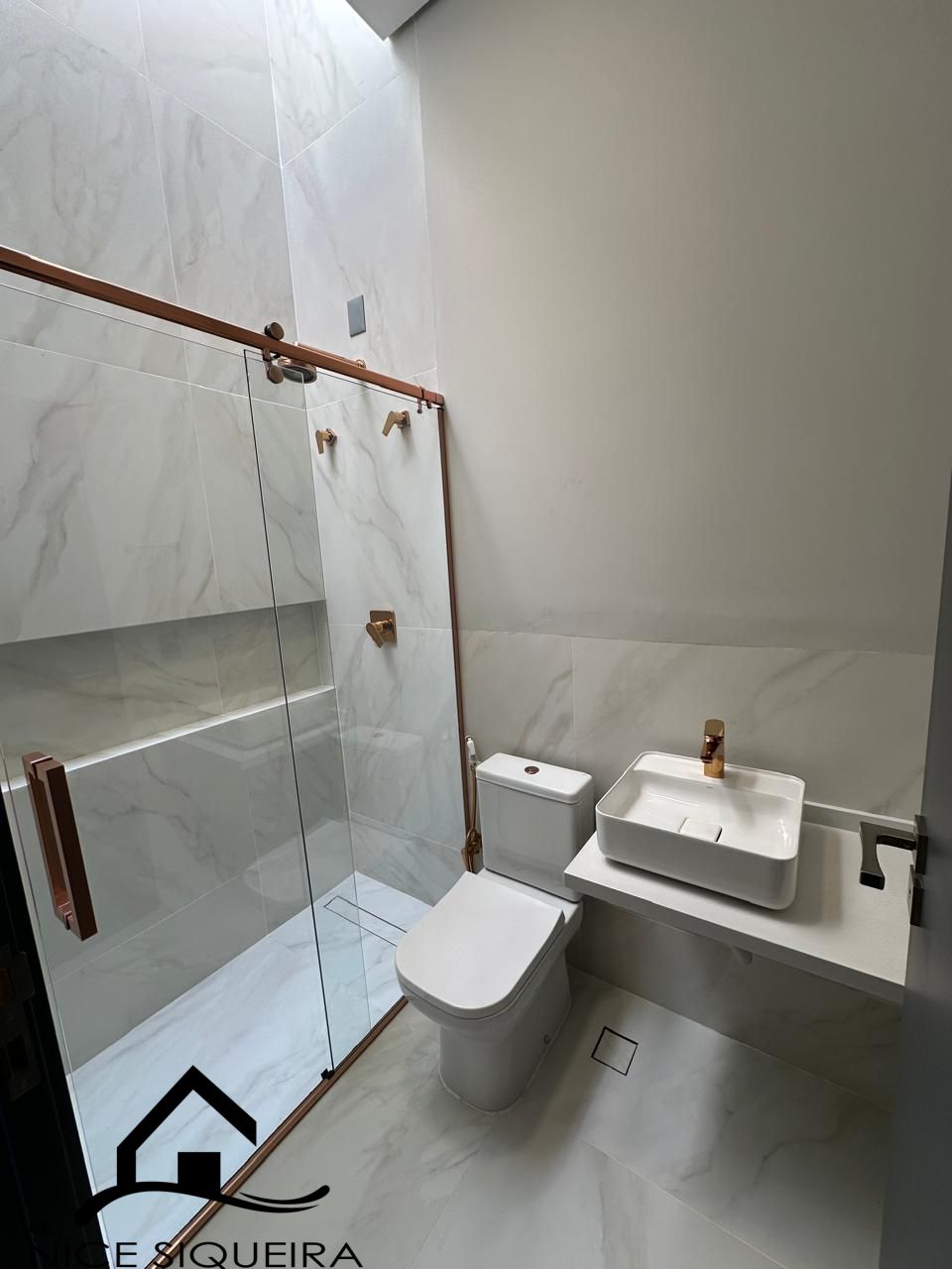 89f1bb7b-ffab-4812-b516-afb82c13f9f6