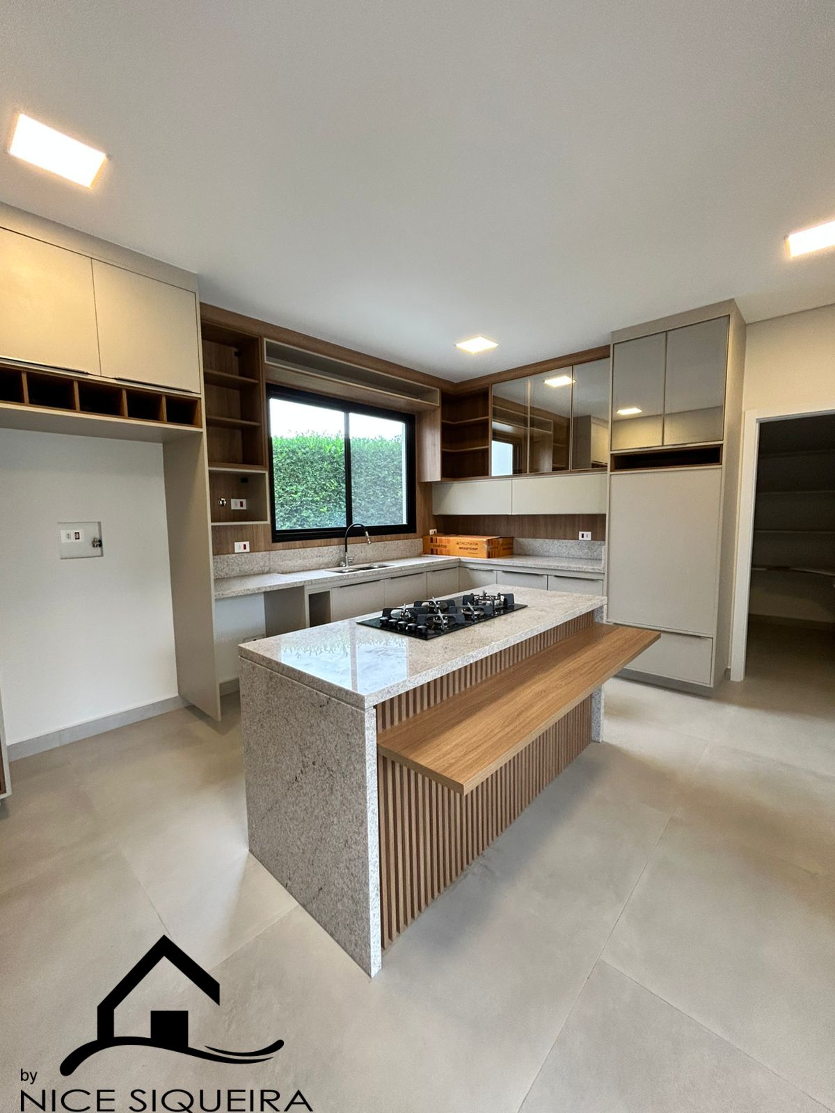 6fc710bd-078f-47f1-94b0-1e740a743623