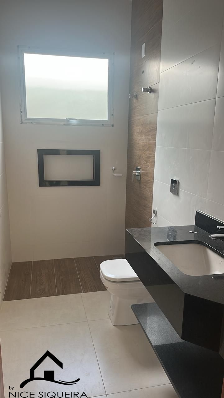 4821f861-eedb-4719-9956-f303e7774262