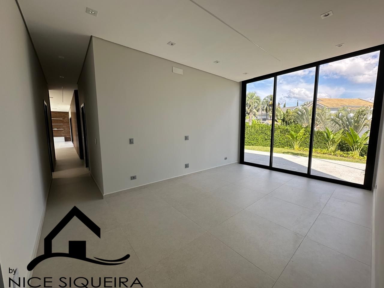 7e27fae8-5237-490b-b806-5b277ab52fd9