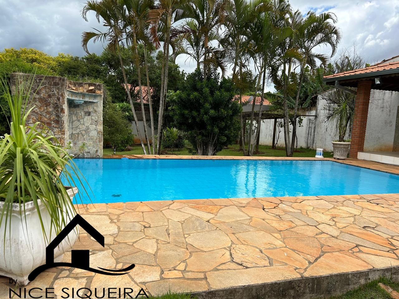 3d966a8f-374d-4261-ad4d-046446e1ca9e