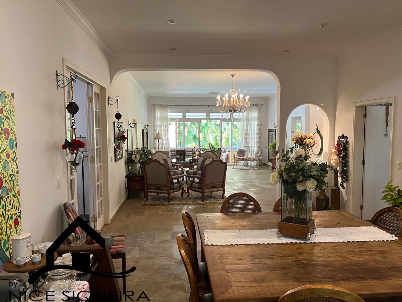 1f812501-ad01-4ada-99cd-455c1bf4ff6c