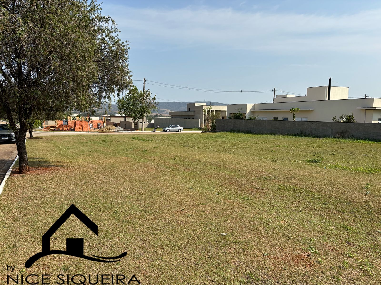 b8c1d926-5473-4179-bcbb-564898669426