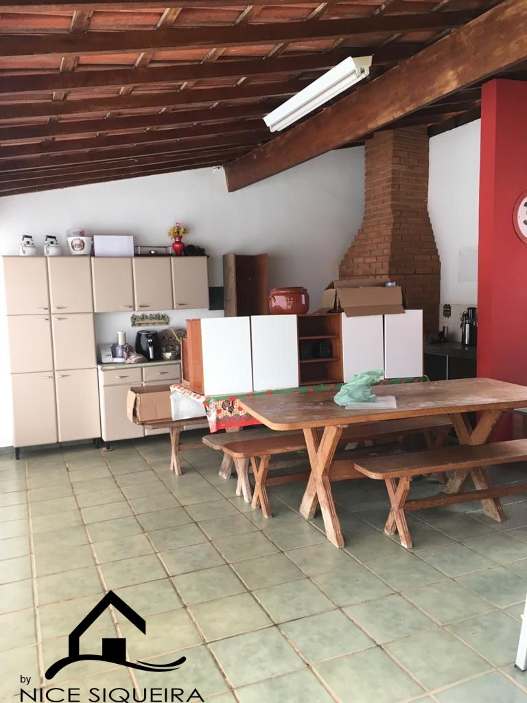 b8eb0da2-71ac-4cf5-90a1-d7d59f224060