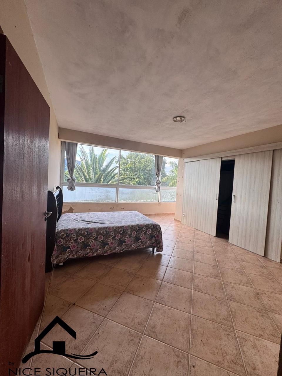 7df6e03c-50e5-4007-a27d-c12104aa136e